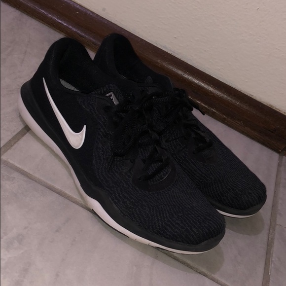 Nike Shoes - ✨H P✨Nike Flex supreme TR6